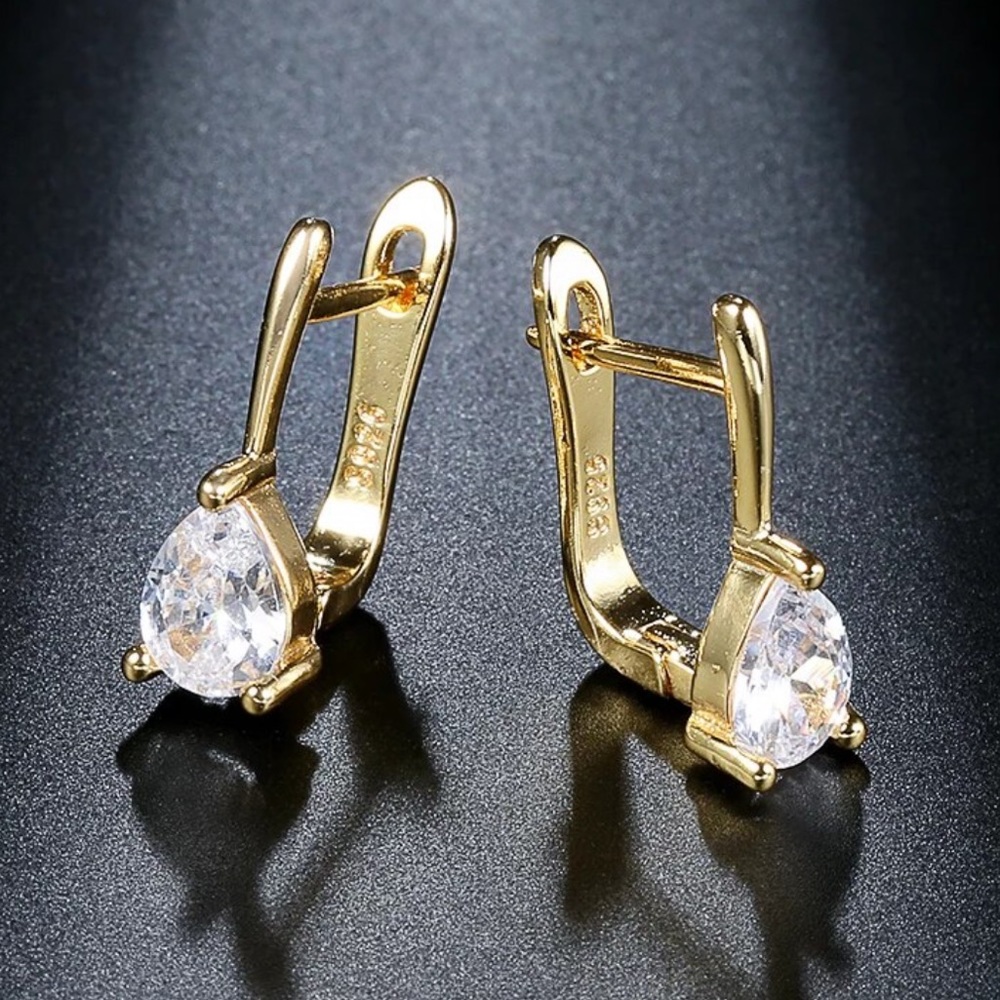 NEW GOLD 925 STERLING SILVER STUD EARRINGS, CUTE EARRINGS, WOW EARRINGS - Picture 3 of 5